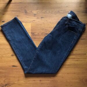 EUC GAP Real Straight Jeans Size 31T dark wash